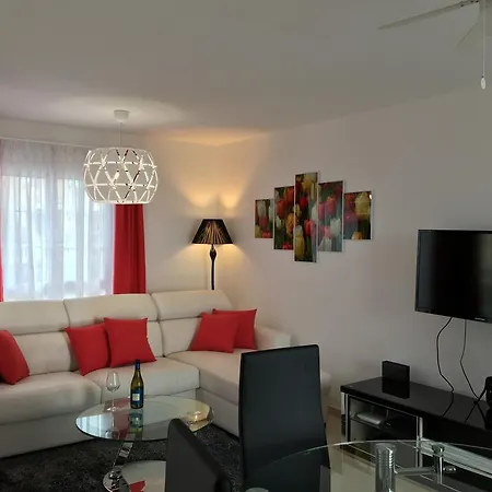 Apartment Paradise El